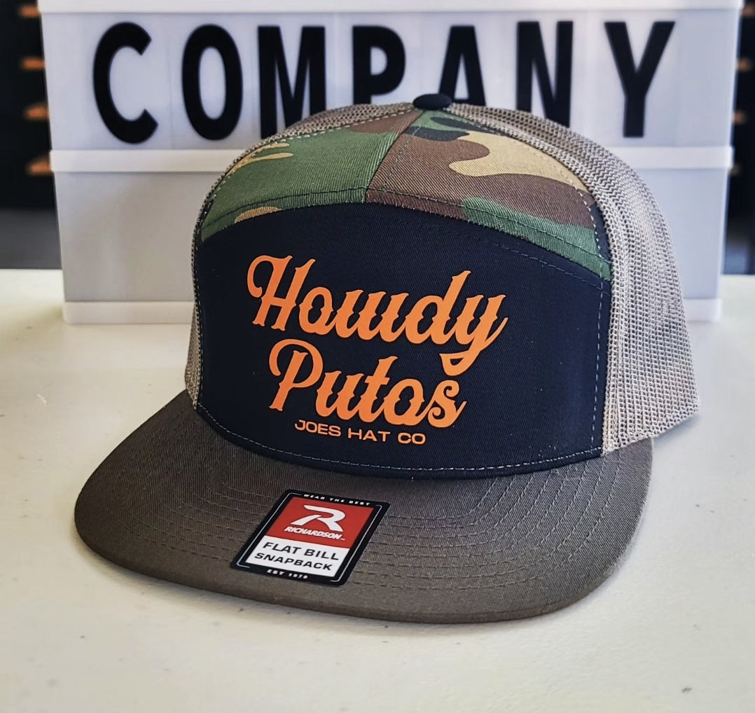 Howdy Putos | Black/Camo 7 panel